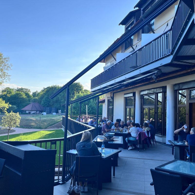 Flair_Park_Hotel_Ilshofen_Pano_Terrasse2